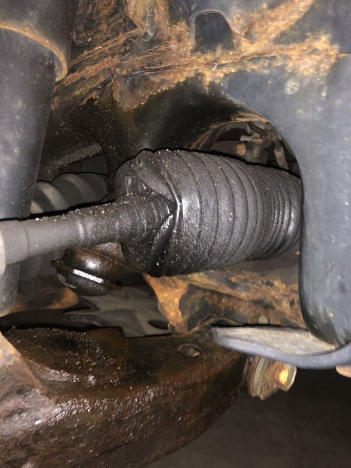 Rack and Pinion Boot Leaks: Causes, Symptoms, and Repair Solutions