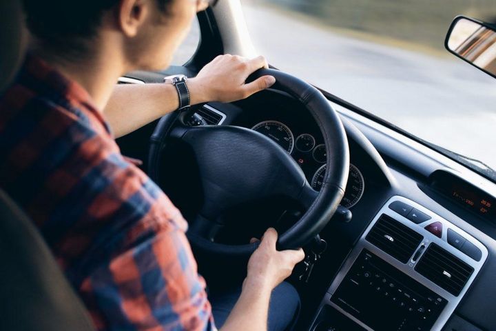 What Causes a Popping Noise When Turning the Steering Wheel?