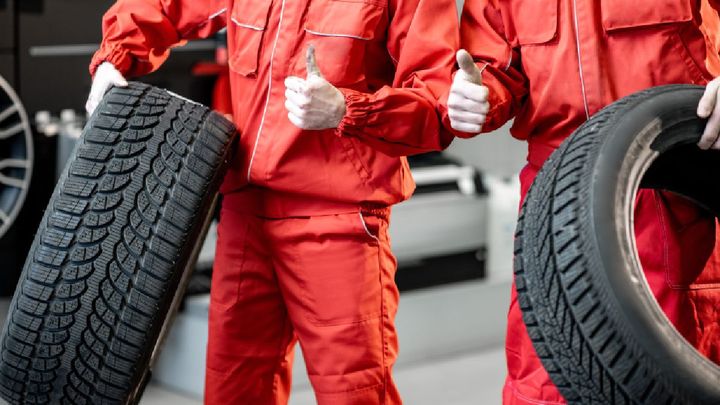 Pirelli vs Michelin Tires: The Ultimate Showdown of Premium Tire Brands