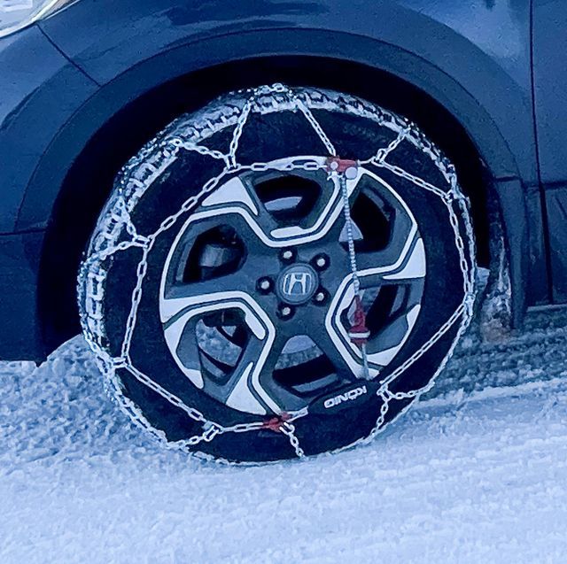 Which Tires to Put Chains on AWD: Essential Guide for Safe Winter Driving